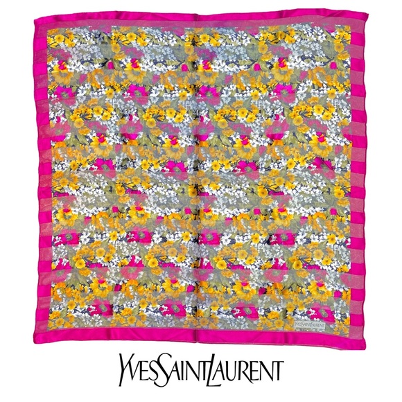 Like this post to be notified when I’m live! 💕🫶🏻 - Picture 11 of 12